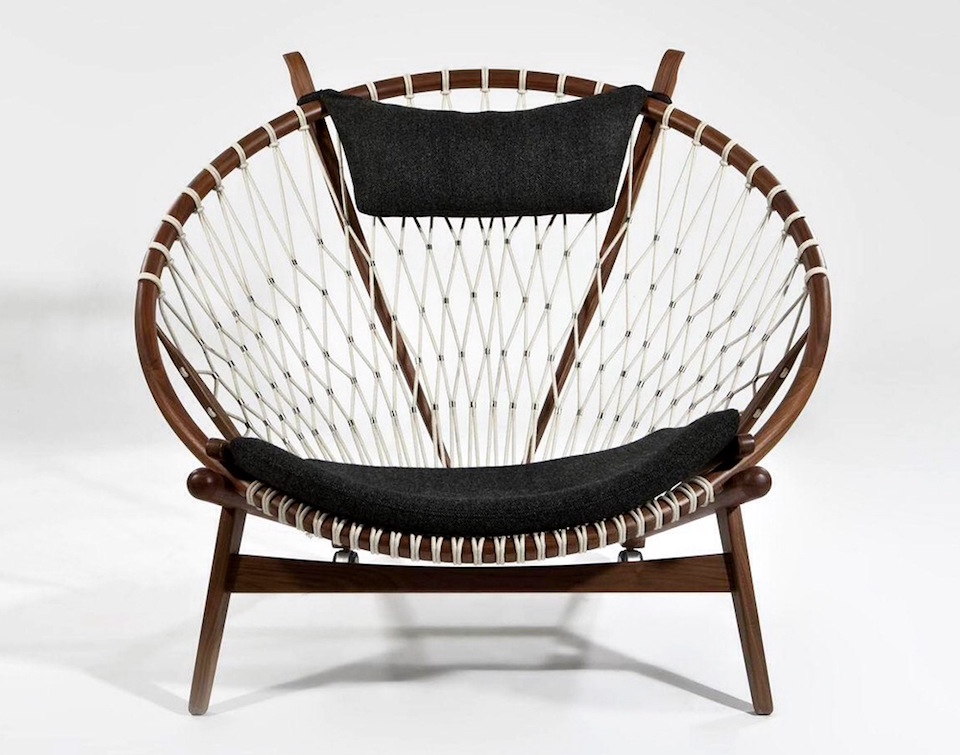 Replica_Hans_Wegner_PP_130_The_Circle