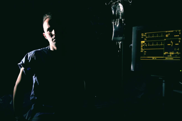 Autre Ne Veut's "Counting" video